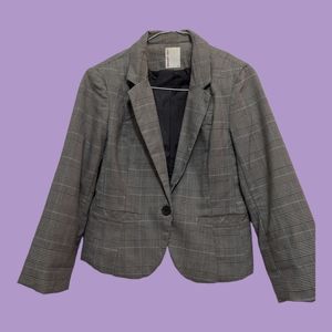 Vintage Early 00s Smart Set Plaid Blazer in a size 6